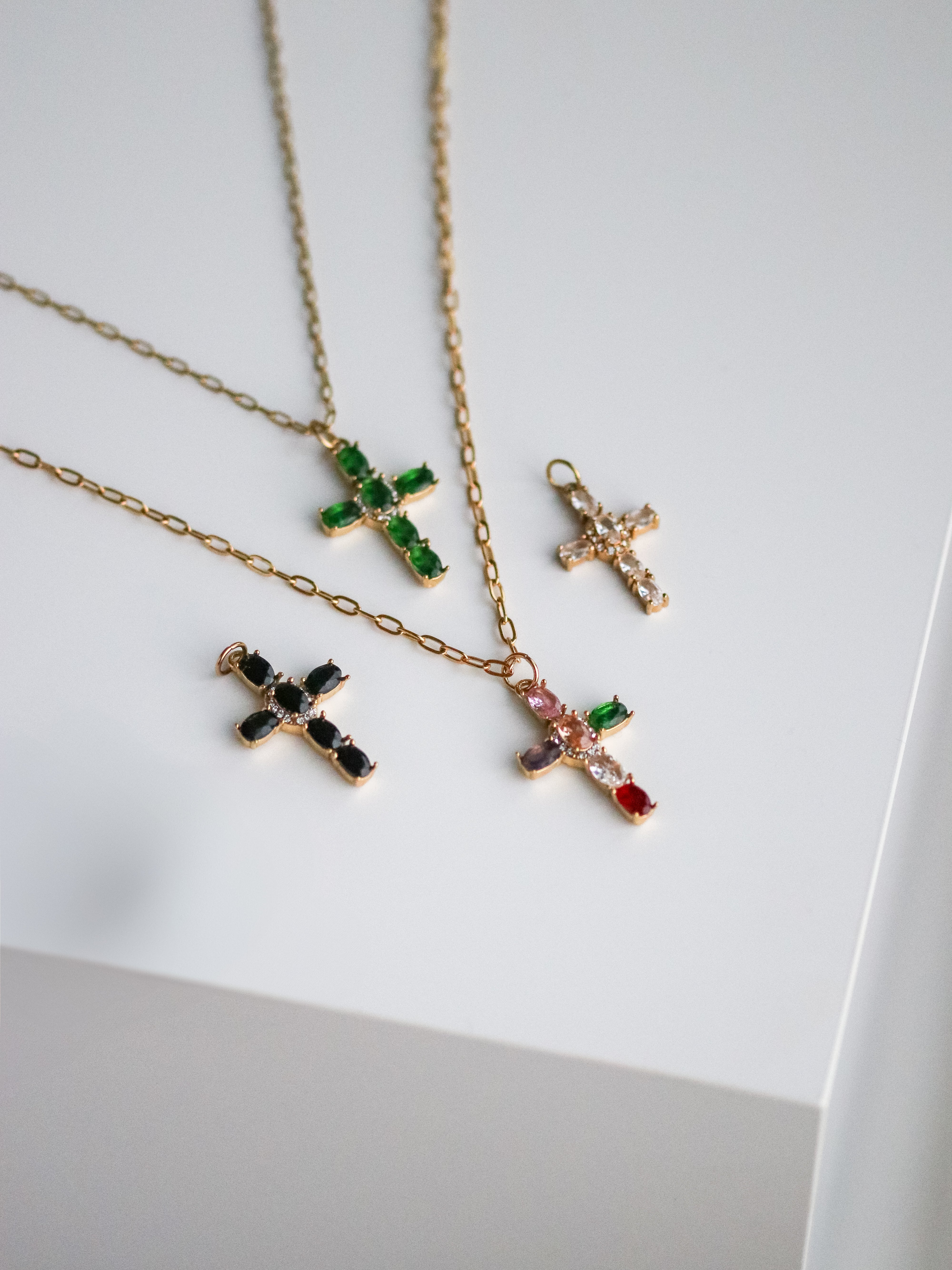 Talaia Bijoux Colliers Collier long Croix coloré Bijoux